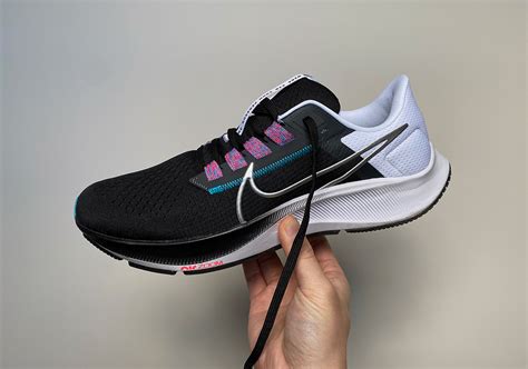 Nike Air Zoom Pegasus 38 Running Shoes 